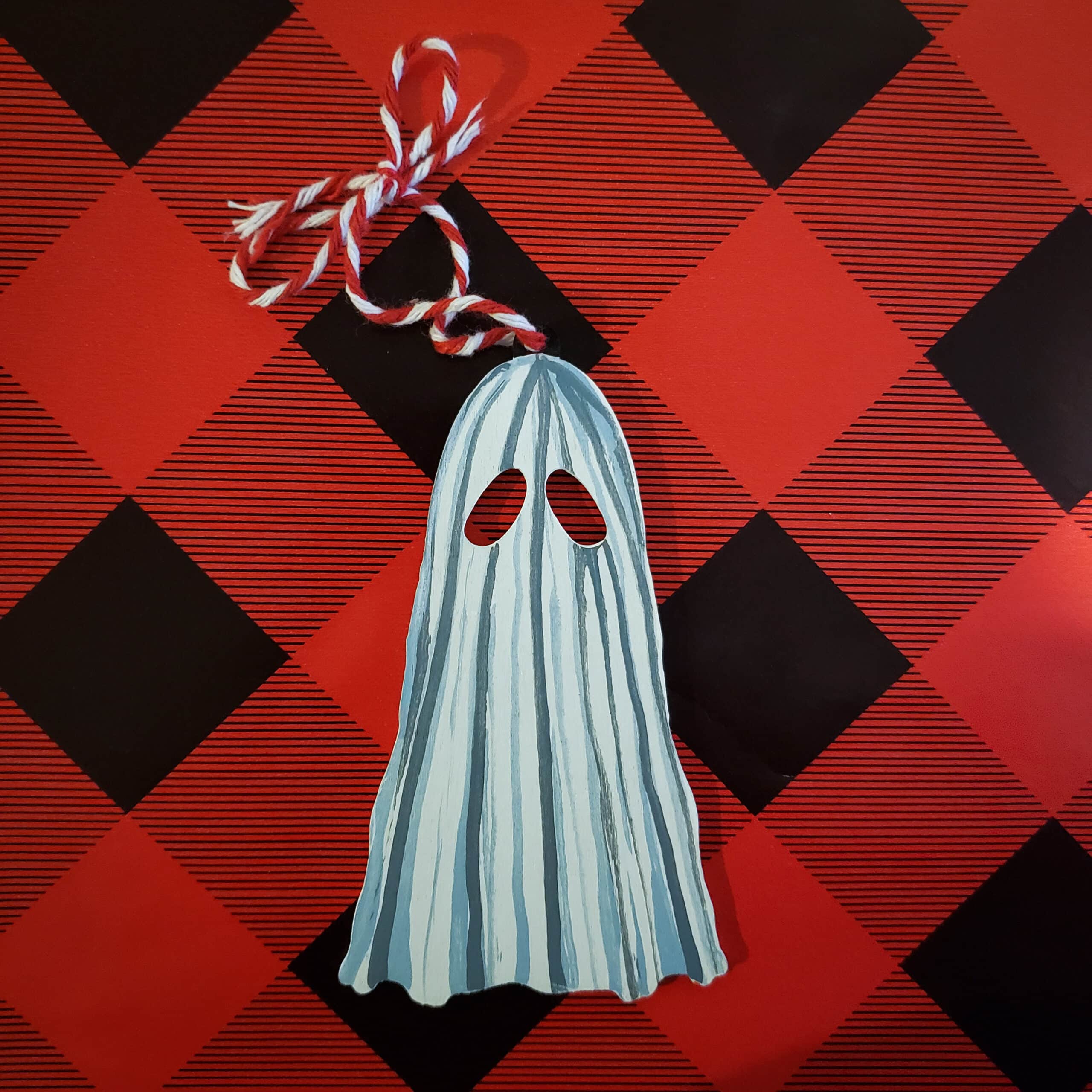 ghost-christmas-ornament