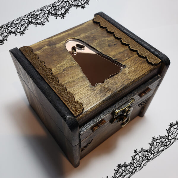 Handmade Box #08 - Gothic Lace