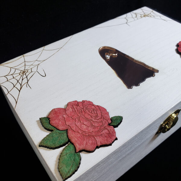 Handmade Box #09 - Haunted Rose Box